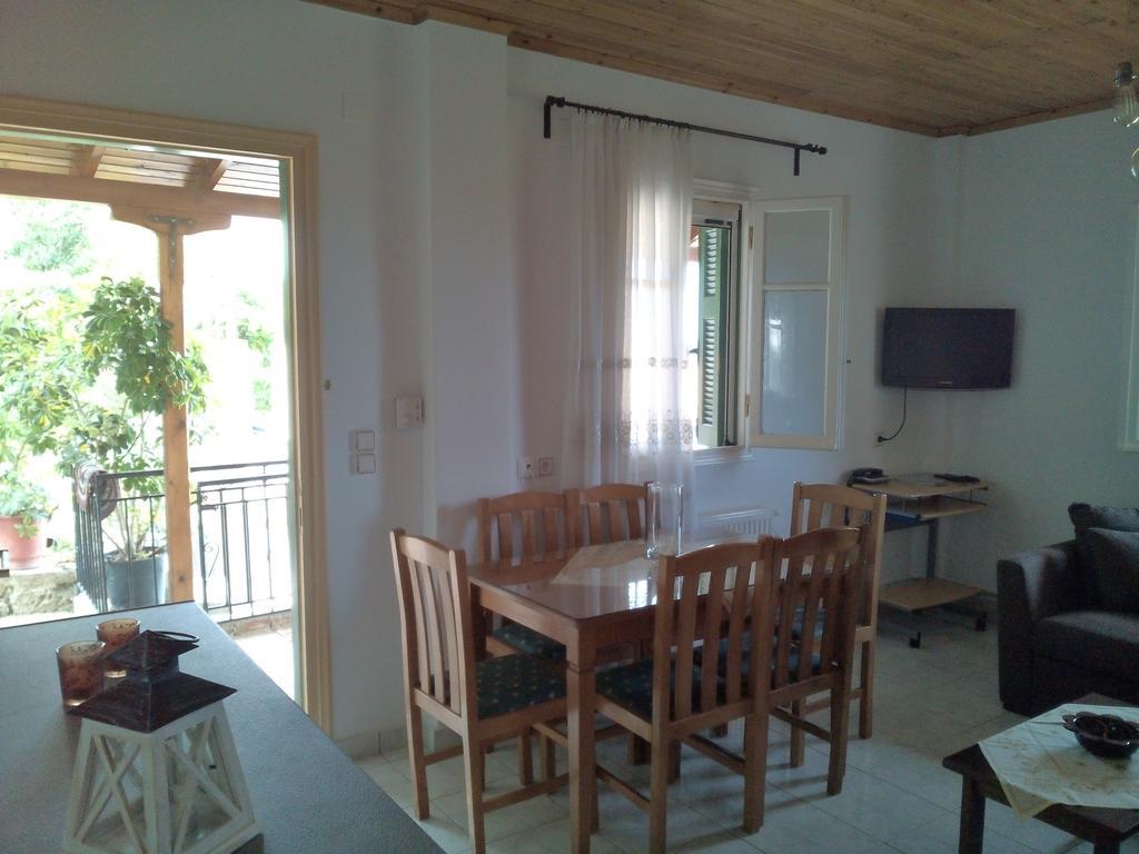 Villa Christos House à Kariá Chambre photo
