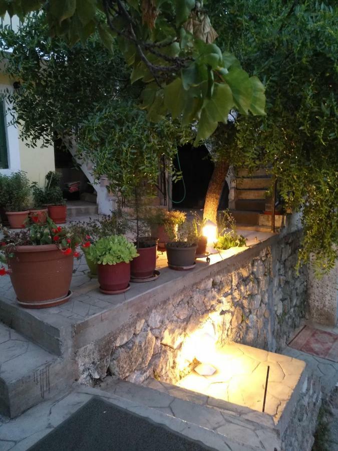 Villa Christos House à Kariá Extérieur photo